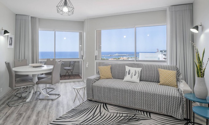 Santa Maria Maior Apartamento | Light and sea views in the centre of Funchal, Alegria III