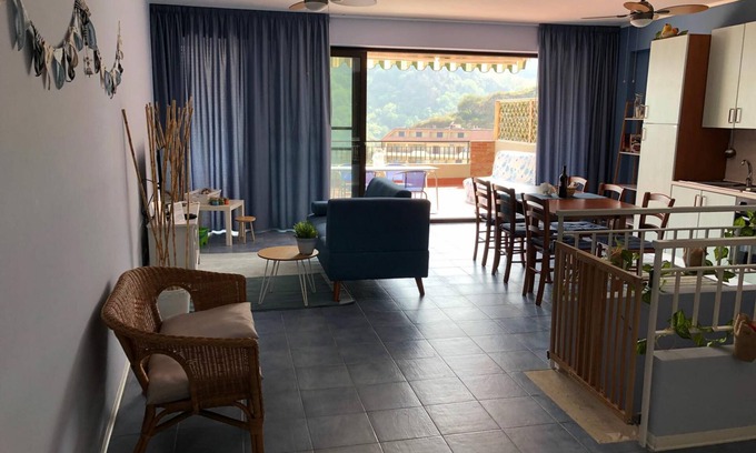 Letojanni Apartamento | Light Blue House -Letojanni-Taormina