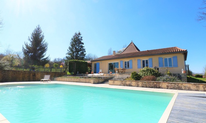 Saint-Andre-dAllas Casa | NUEVO *** Magnífica casa de vacaciones con piscina, jardín y vistas a 7 km Sarlat