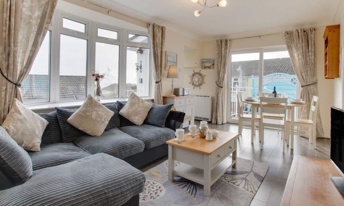 Mumbles Chalet De Esquí | Lighthouse View in the beautiful Swansea