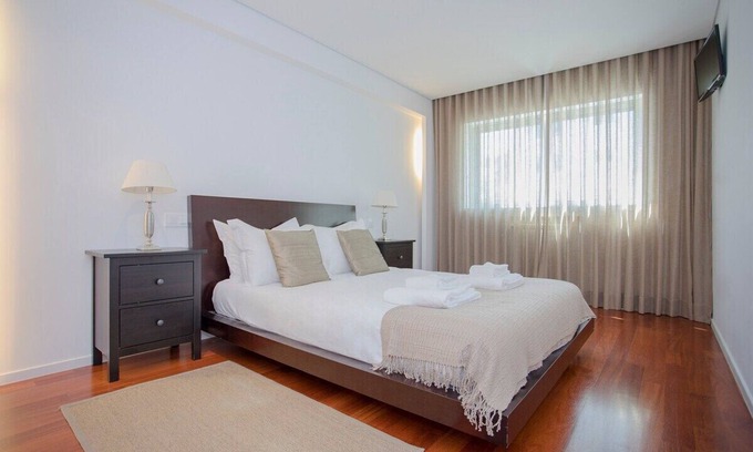 Campanha Apartamento | Vivir en Oporto | Balcón Dragon View