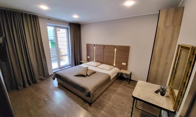 Kosuv Stary Apartamento | Like Home on Zaliznychna 3