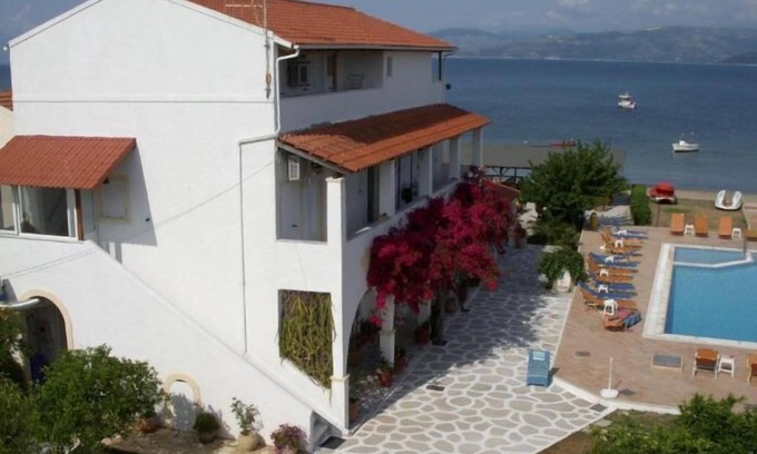 Kavos Apartamento | Likourgos beach apartments