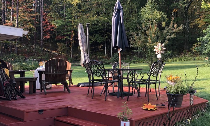 Waupaca Casa | Lil R&R - Entire guest suite to rest & relax - 7 miles from beautiful Waupaca WI