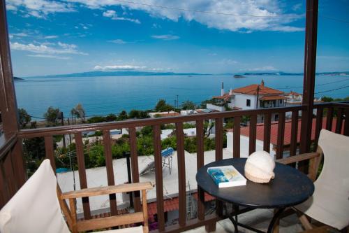 Neo Klima Apartamento | Lilian Beachfront Apartments