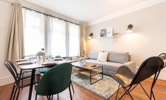 Historic Center Apartamento | Lille Centre - 2BR in the heart of Lille!