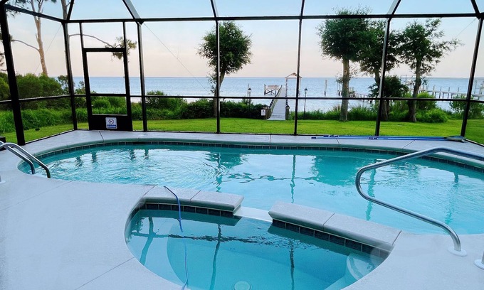 Carrabelle Casa | Lily’s Escaped, Private screen cover pool, fishing dock,