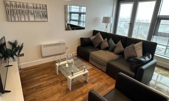 Newcastle-upon-Tyne Apartamento | Ático-Baño Privado-Lime Square - Sleeps 8