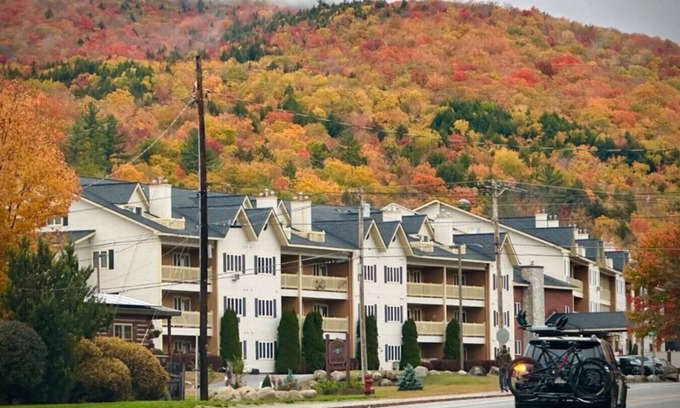 Lincoln Apartamento | Lincoln Condo with slope view