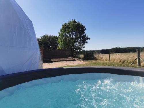 Market Rasen Apartamento | Lincoln Star Dome, Hot tub, BBQ