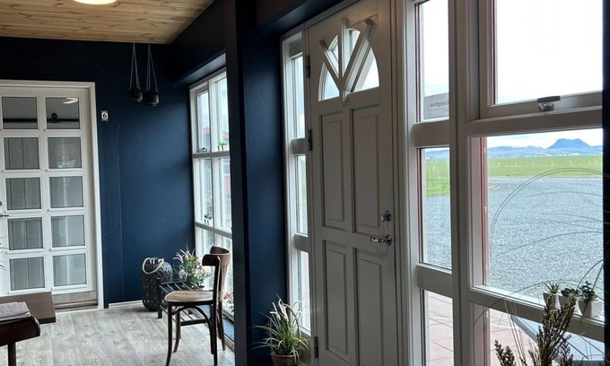 Hvolsvollur Casa | Lindartún Guesthouse