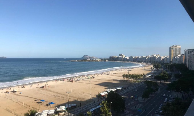 Copacabana Apartamento | Lindo apartamento na avenida atlântica Copacabana R.J