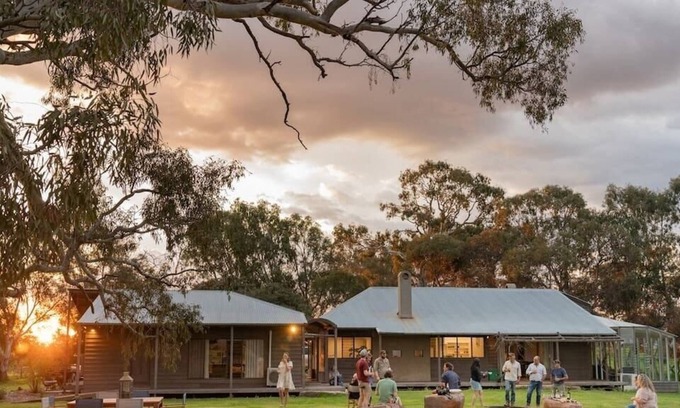 Barwite Casa | Linleigh Farmhouse with Mountain Views