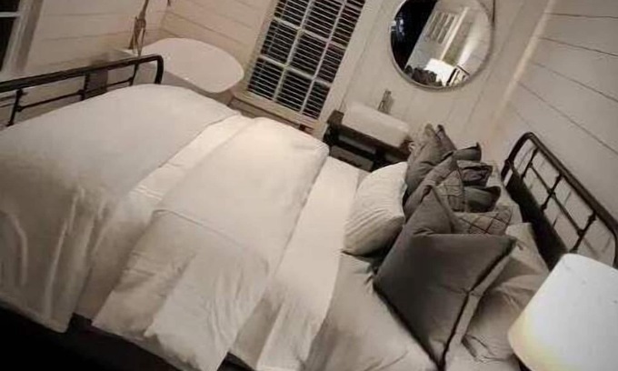 Linville Ridge Casa | LINVILLE MOUNTAIN BARN LOFT on WEDDING VENUE, Hot Tub, FARM,close to attractions