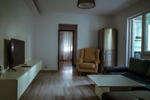 Bacau Apartamento | Lion Crib
