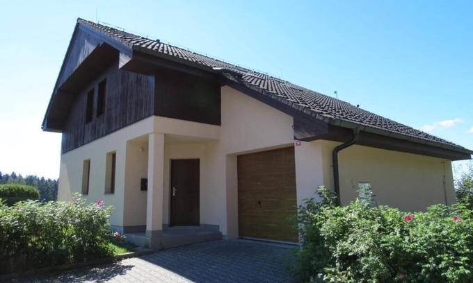 Lipno nad Vltavou Villa | Casa de vacaciones de lujo con una hermosa vista del lago Lipno