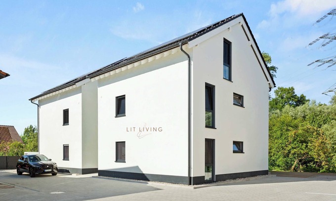 Woerth am Rhein Apartamento | LiT LiVING: Luxus | Box SprIng | Parking | Balkon