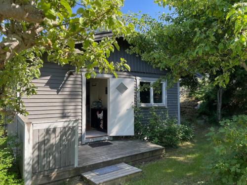 Varmdo Casa | Litet modernt fristående hus i Skärgården på Värmdö, Stockholm