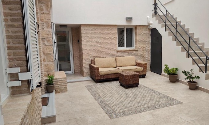Kinosargous Apartamento | Litseli