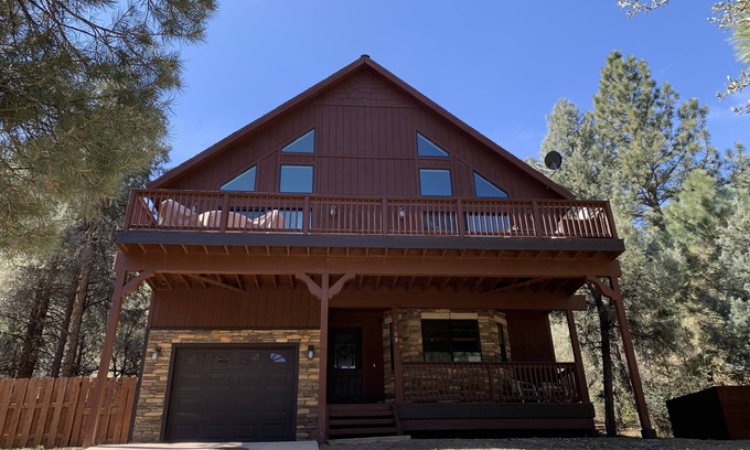 Pine Mountain Club Cabina | Little Bear Lodge