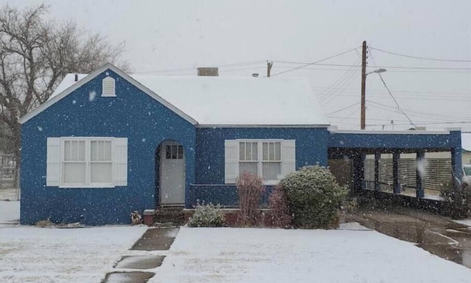 Artesia Casa | Little Blue House - cozy & walkable to downtown