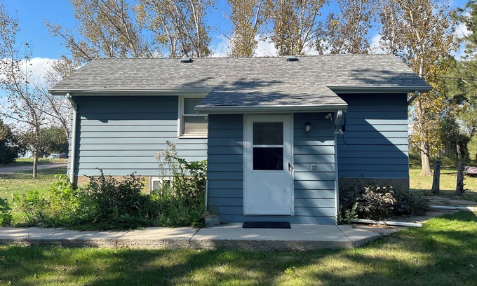 Ashley Casa | Little Blue House + Fishing Rentals