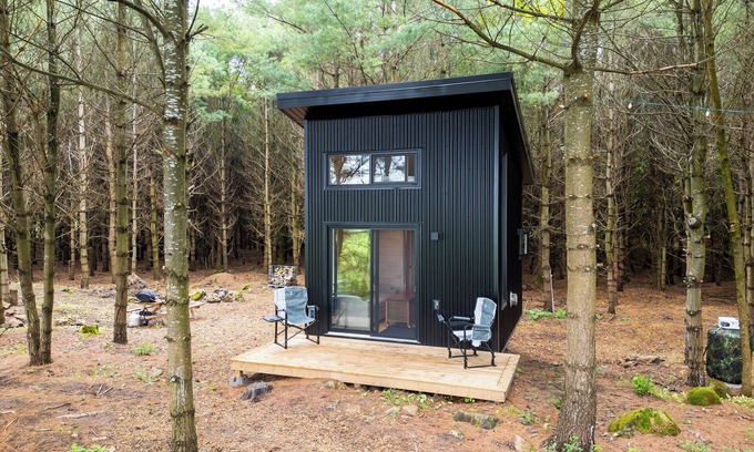 Chatsworth Cabina | Little Cabin in the Pines