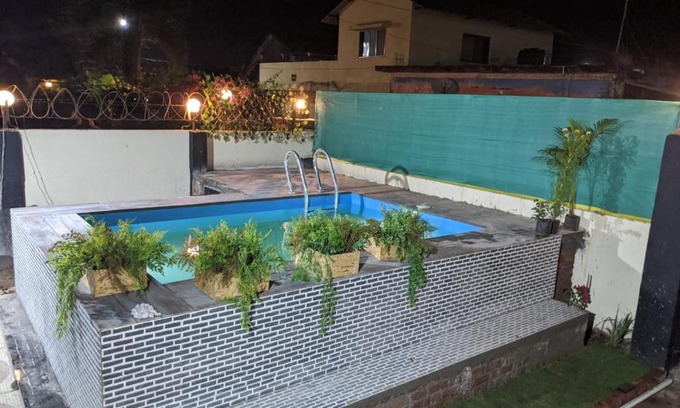 Kurvande Chalet De Esquí | Little Door Cottage 3bhk with Plunge Pool