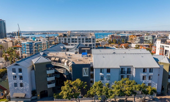 Little Italy Apartamento | Little Italy Inn - Limited Service Apart Hotel