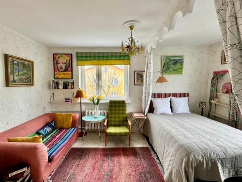 Narva Apartamento | LITTLE LONDON boutique apartment with Netflix, top location in Old Town