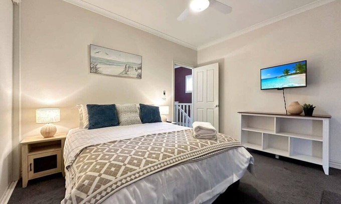 Geelong Casa | Little Malop Escape I Central Geelong