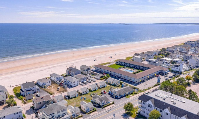 Old Orchard Beach Apartamento | Little Miss Cottages - Two Bedroom Cottage Suite - 9