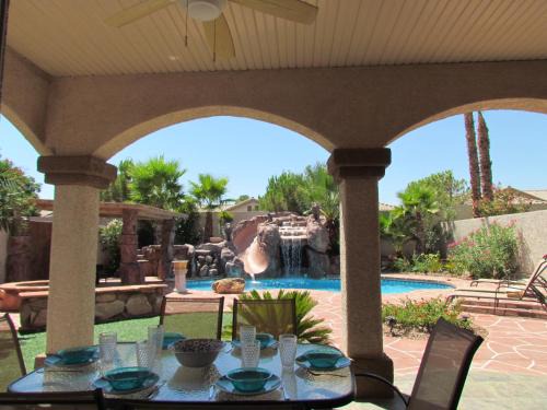 Las Vegas Villa | Little Paradise in Las Vegas with pool