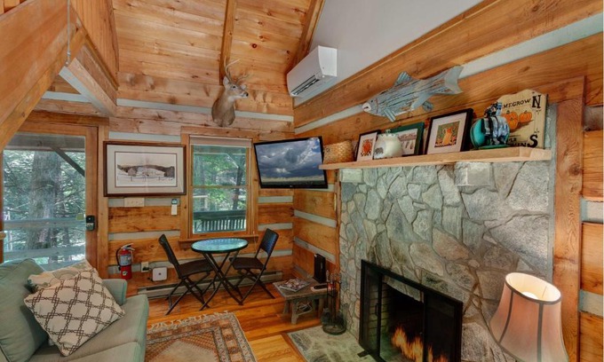 Sugar Grove Casa | Little Timber Creek Cabin