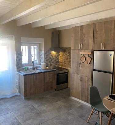 Aleimmatades Apartamento | Little village house