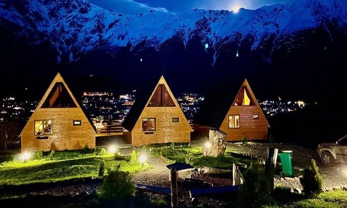 Stepantsminda Casa | Little Wood House Gergeti