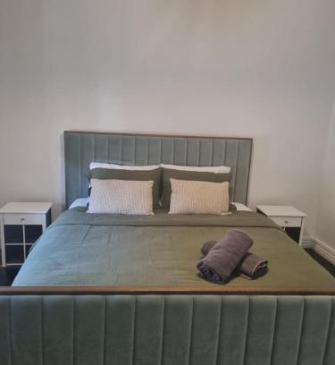 Fitzroy Casa | Little Yellow Guesthouse