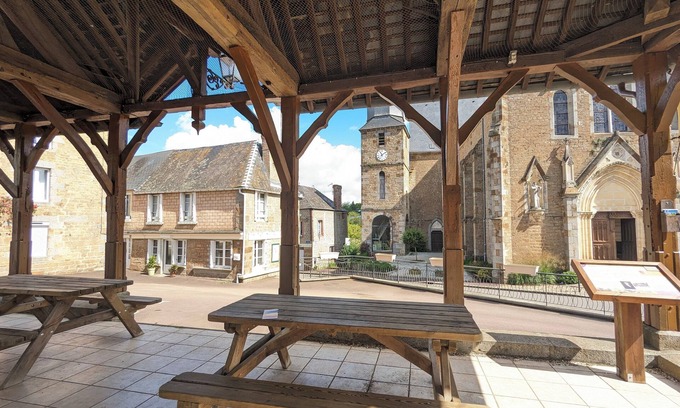 La Carneille Casa | Live in a beautiful Normandy village