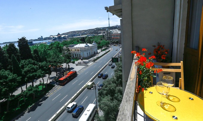 Baku Old Town Apartamento | Vive la terraza INN Boulevard con vistas al mar / transferencia GRATIS *