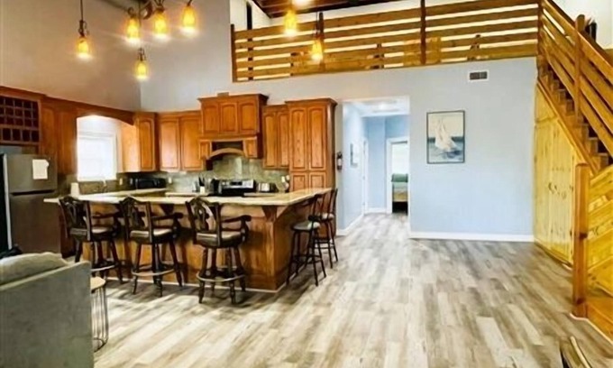 Port Mansfield Condominio | Live Life Lavishly at Mildred's Manor 1. 2 Bdrm + Loft/3 bath. 5Beds/Sleeps 10.