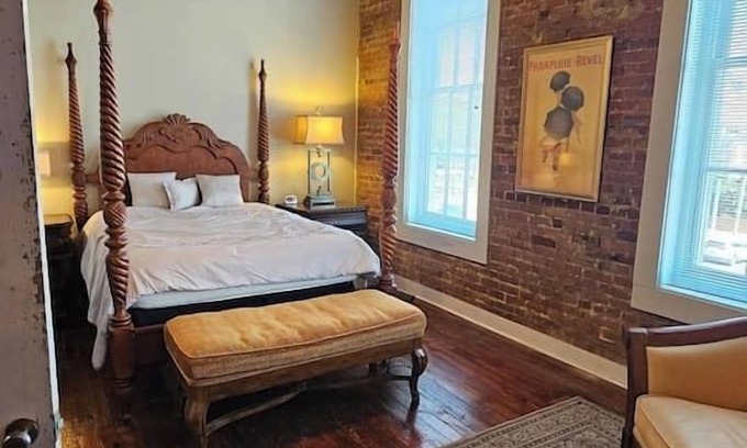 Columbus Apartamento | Live Like a Local in a Historic Downtown Loft!