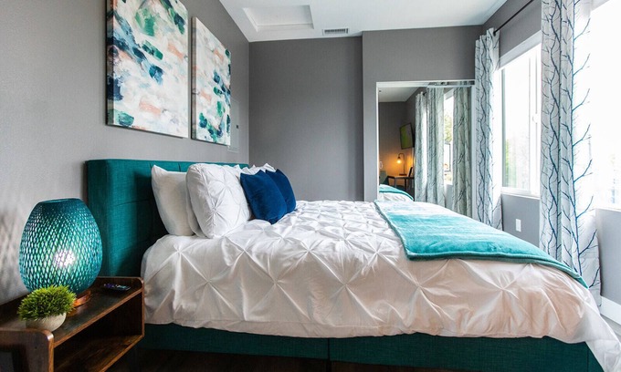 University Heights Apartamento | Live Like a Local - Walk to Dining, Shops & Park