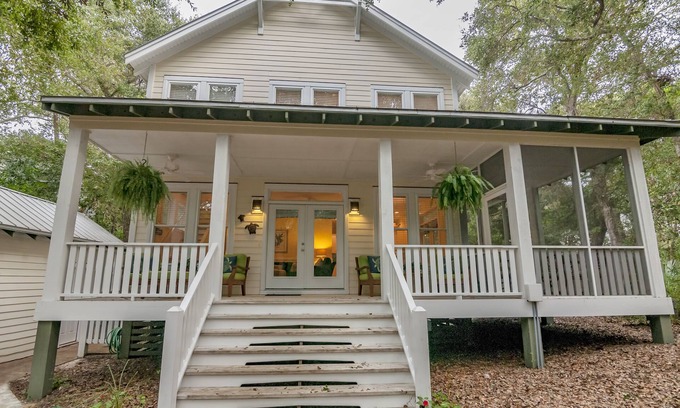 Bald Head Island Cabaña | ¡Bienvenido a Live Oak Cottage en Bald Head Island!
