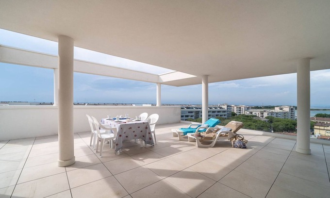 Lignano Sabbiadoro Apartamento | Vive la buena vida: moderna casa de vacaciones totalmente equipada