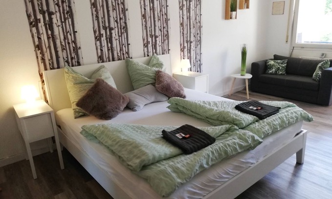 Bad Urach Apartamento | Lived-In apartment, 32sqm, 1 living/bedroom, max. 2 persons