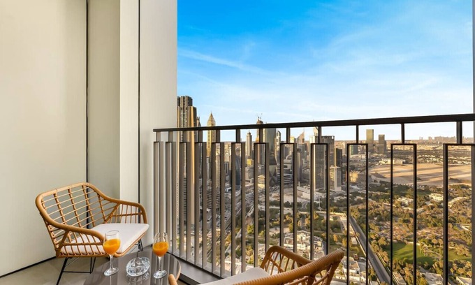 DIFC Apartamento | Lively 2BR btwn DIFC & Downtown