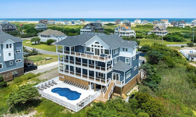 Rodanthe Casa | Livin' The Dream: Soundfront | Pool | Hot Tub
