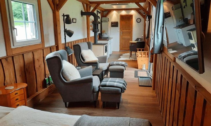 Bad Großpertholz Casa | Living Legends - Tiny House auf den Wiesen der Edermühle