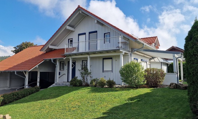 Haarbach Casa | Living on the golf course in a very quiet location.