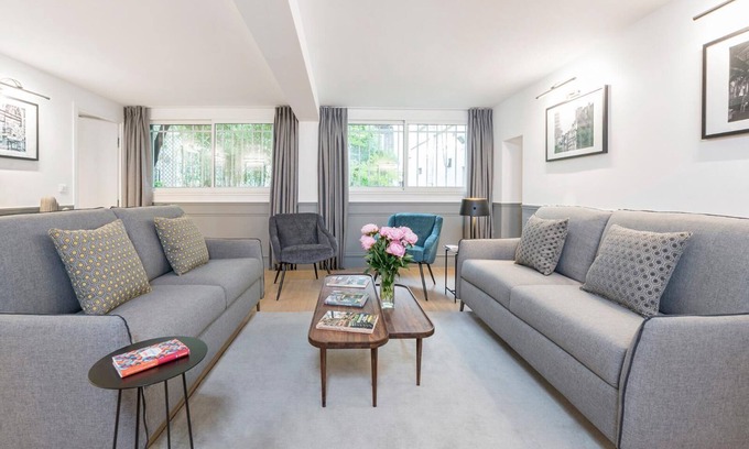 Ternes Apartamento | LivinParis | Luxury 3 Bedrooms Arc de Triomphe